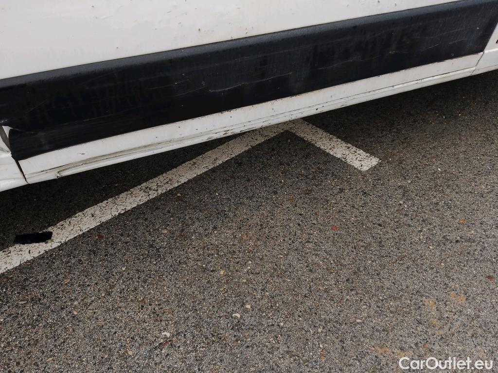  Opel  Movano OPEL  / 2021 / 4P / furgón Furgón Base L2H2 3.5T 2.2 BlueHDi 103kW #34