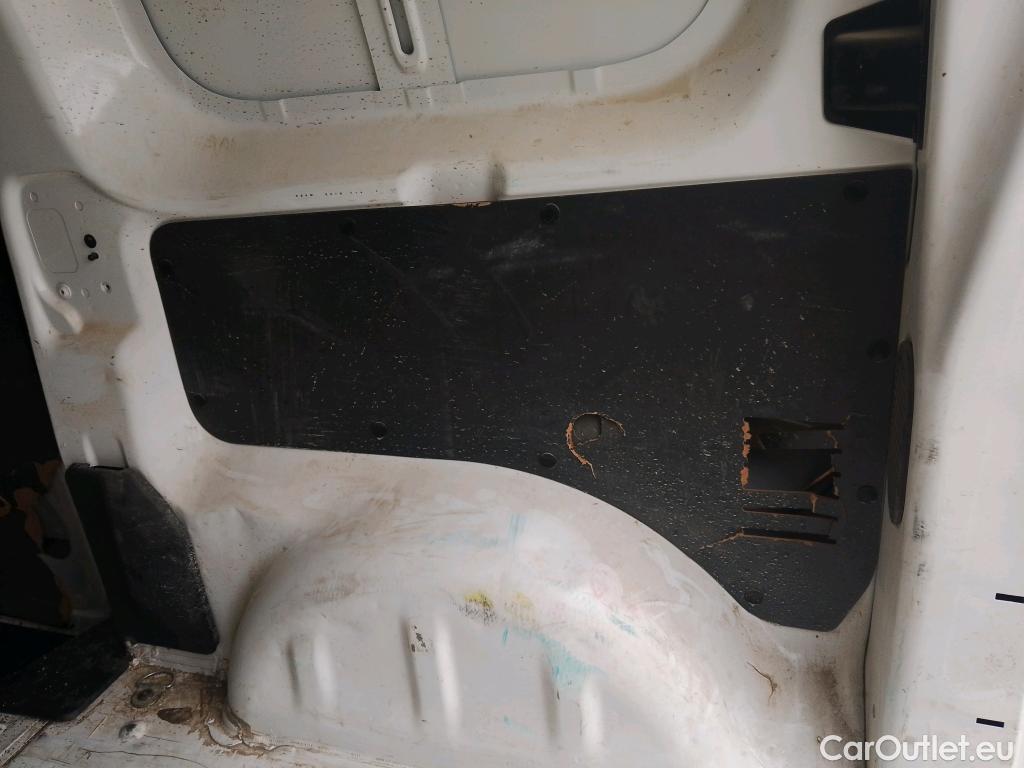  Peugeot  Expert PEUGEOT  / 2016 / 4P / furgón Furgón Premium 1.5 BlueHDi 100 Standard (AC) #1