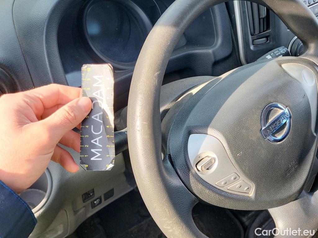  Nissan  NV200 NISSAN e- / 2009 / 5P / combi Combi 5 40 kWh PROFESIONAL #25