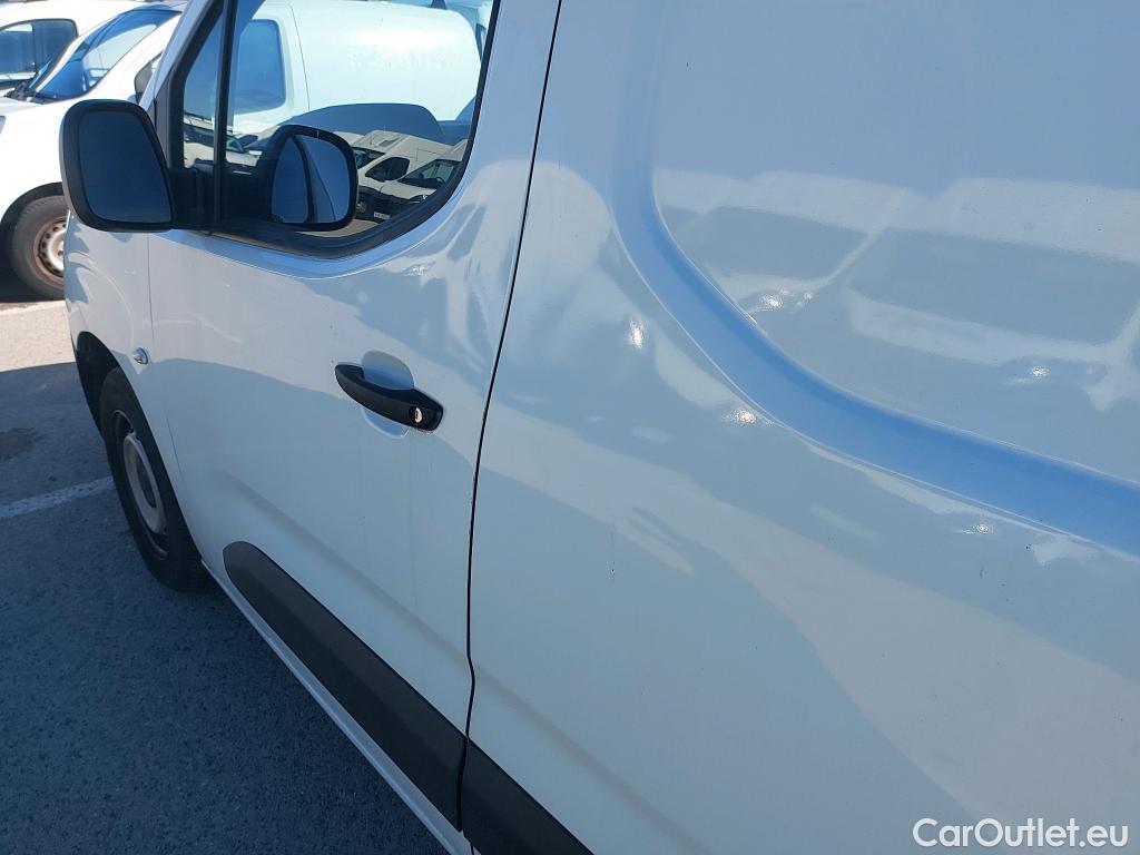  Peugeot  Partner PEUGEOT  / 2018 / 4P / furgón derivado de turismo Premium Standard 600kg BlueHDi 73kW (AC) #9