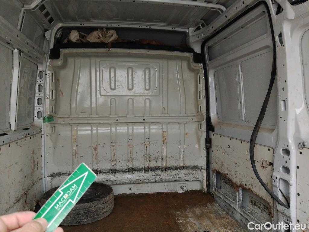  Opel  Movano OPEL  / 2021 / 4P / furgón Furgón Base L2H2 3.5T 2.2 BlueHDi 103kW #24