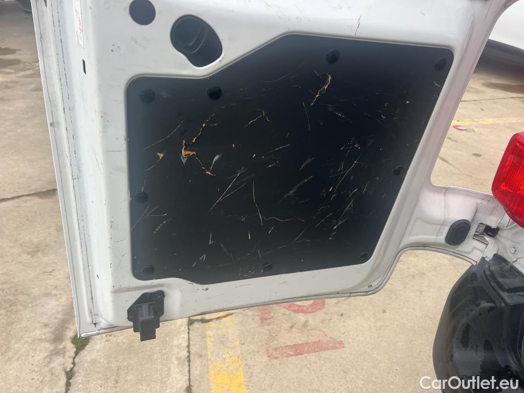  Peugeot  Expert PEUGEOT  / 2016 / 4P / furgón Furgón Premium 1.5 BlueHDi 100 Standard (AC) #20