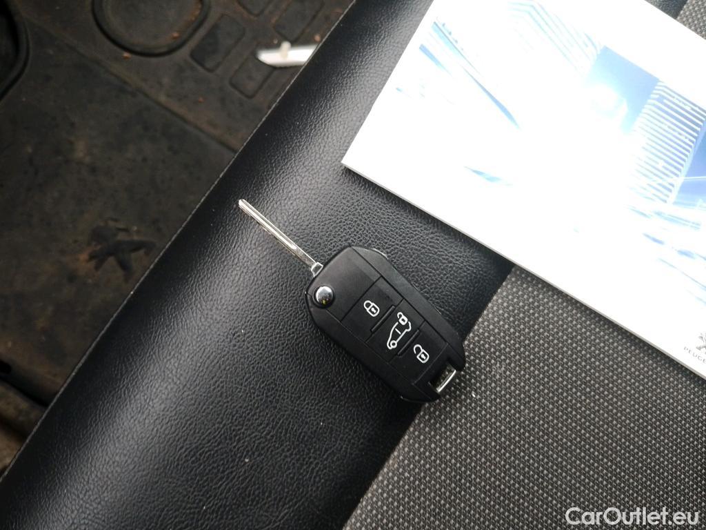  Peugeot  Expert PEUGEOT  / 2016 / 4P / furgón Furgón Premium 1.5 BlueHDi 100 Standard (AC) #7