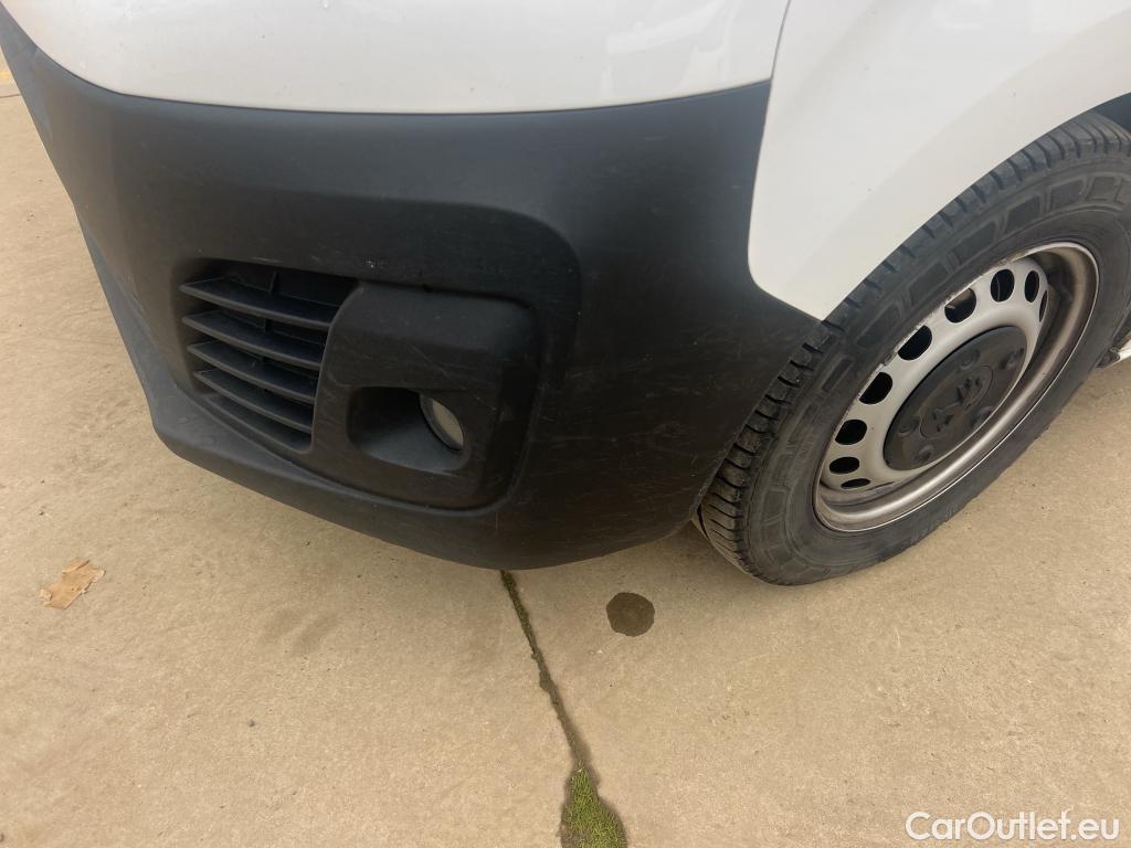  Peugeot  Expert PEUGEOT  / 2016 / 4P / furgón Furgón Premium 1.5 BlueHDi 100 Standard (AC) #17