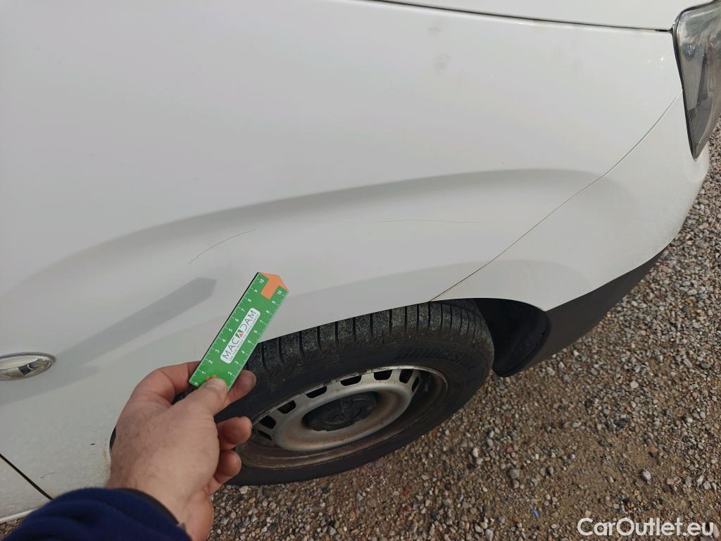  Opel  Combo OPEL  / 2018 / 3P / furgón derivado de turismo 1.6 TD S/S 74kW (100CV) Express L H1 650 #30