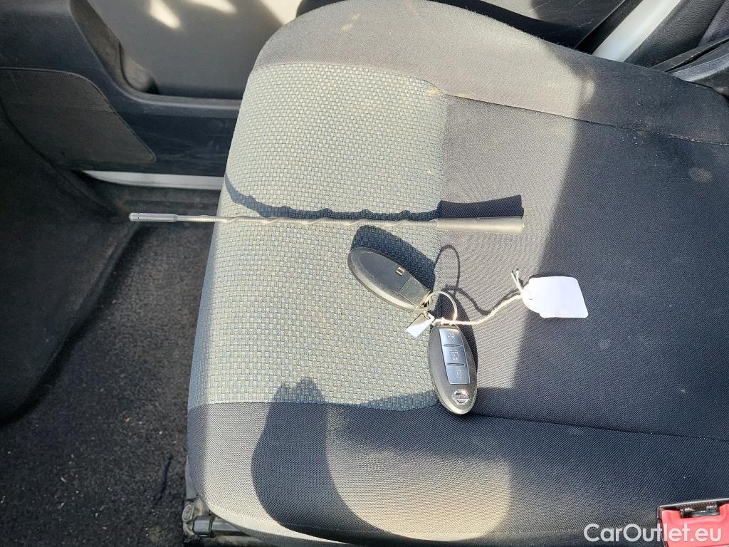  Nissan  NV200 NISSAN e- / 2009 / 5P / combi Combi 5 40 kWh PROFESIONAL #22