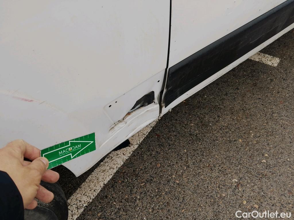  Opel  Movano OPEL  / 2021 / 4P / furgón Furgón Base L2H2 3.5T 2.2 BlueHDi 103kW #18