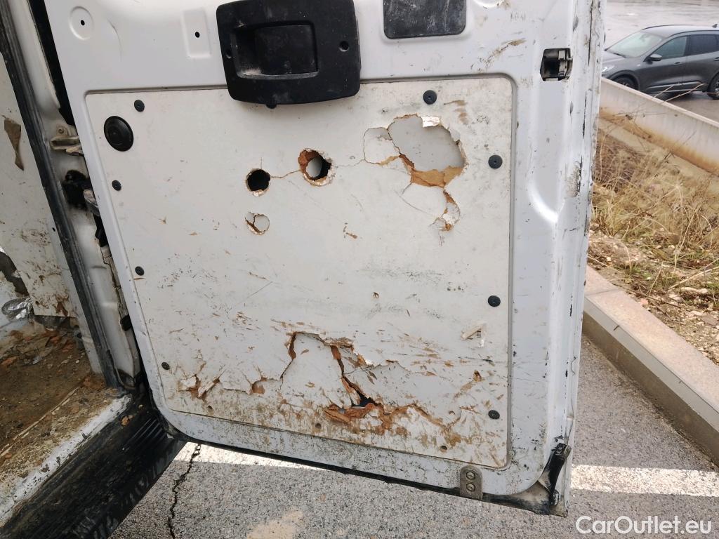  Opel  Movano OPEL  / 2021 / 4P / furgón Furgón Base L2H2 3.5T 2.2 BlueHDi 103kW #38