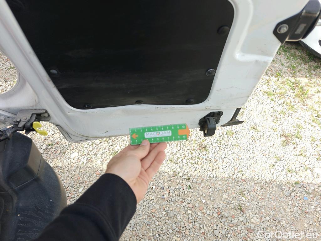  Opel  Combo OPEL  / 2018 / 3P / furgón derivado de turismo 1.5 TD 75kW (100CV) Express L H1 650kg (AC2) #19