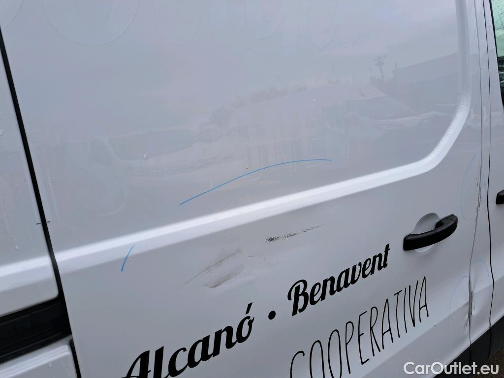  Nissan  NV300 NISSAN  / 2016 / 4P / furgón 2.0dCi 88kW (120CV) L2H1 1,2T Optima #9