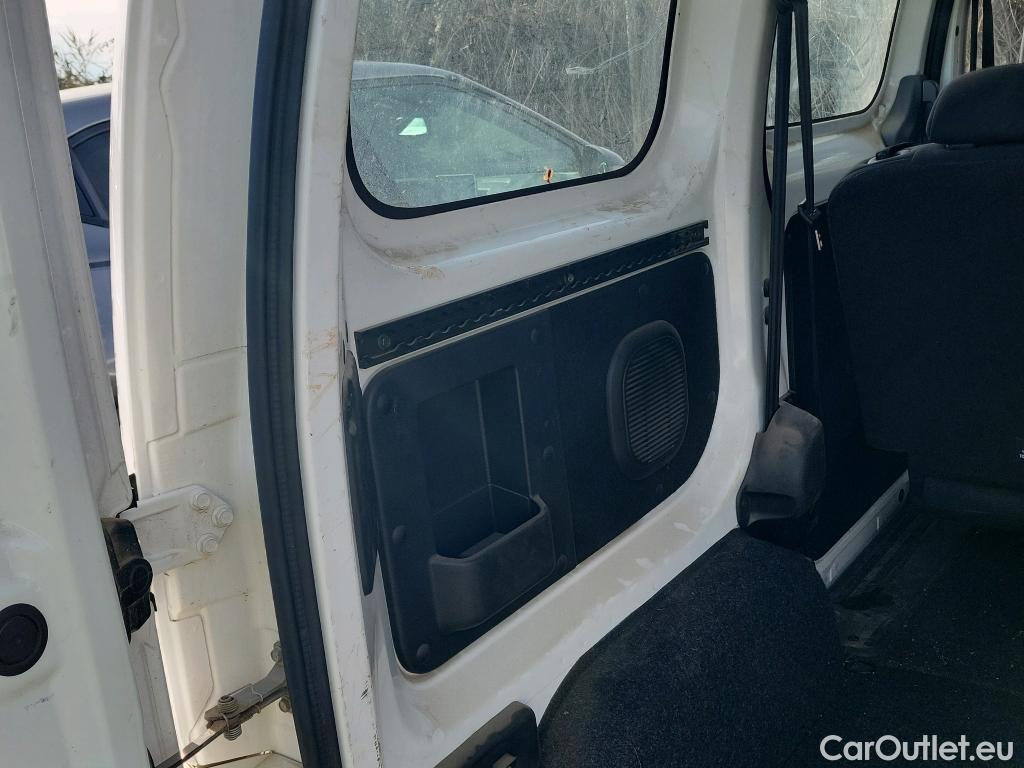  Nissan  NV200 NISSAN e- / 2009 / 5P / combi Combi 5 40 kWh PROFESIONAL #1