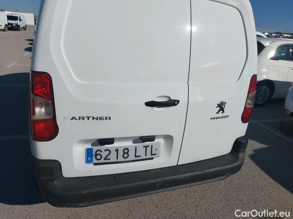  Peugeot  Partner PEUGEOT  / 2018 / 4P / furgón derivado de turismo Premium Standard 600kg BlueHDi 73kW (AC) #28