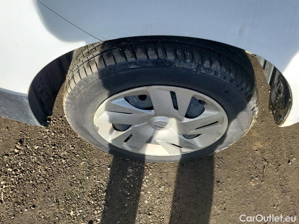  Nissan  NV200 NISSAN e- / 2009 / 5P / combi Combi 5 40 kWh PROFESIONAL #28