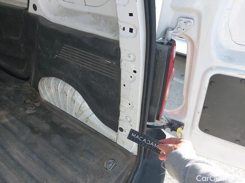  Peugeot  Partner PEUGEOT  / 2018 / 4P / furgón derivado de turismo Premium Standard 600kg BlueHDi 73kW (AC) #17