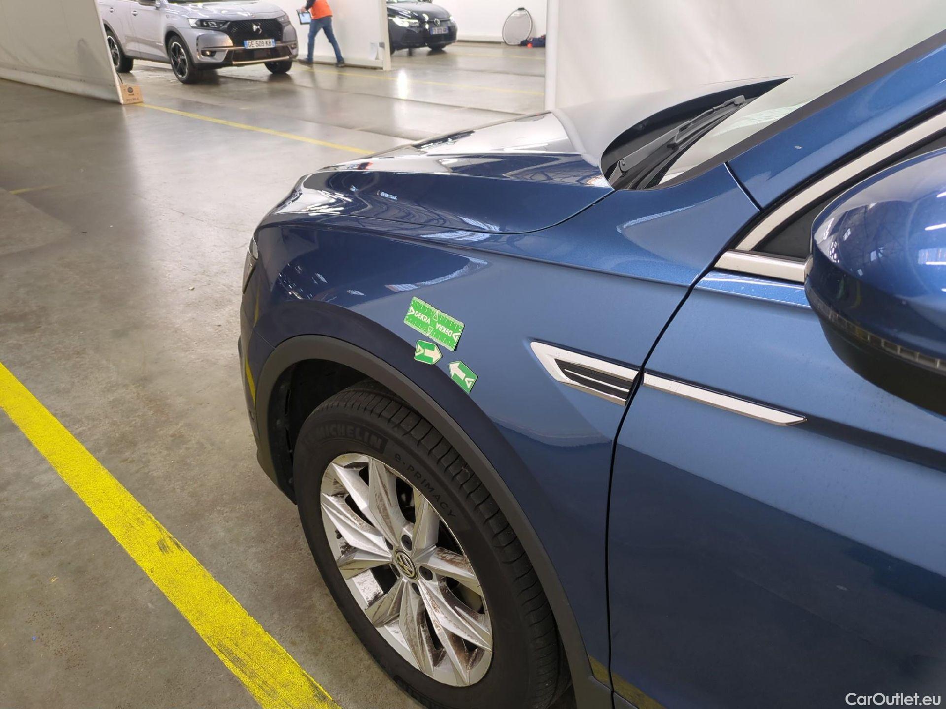  Volkswagen  Tiguan VOLKSWAGEN  Allspace / 2017 / 5P / SUV 2.0 TDI 150 BMV6 Carat #12