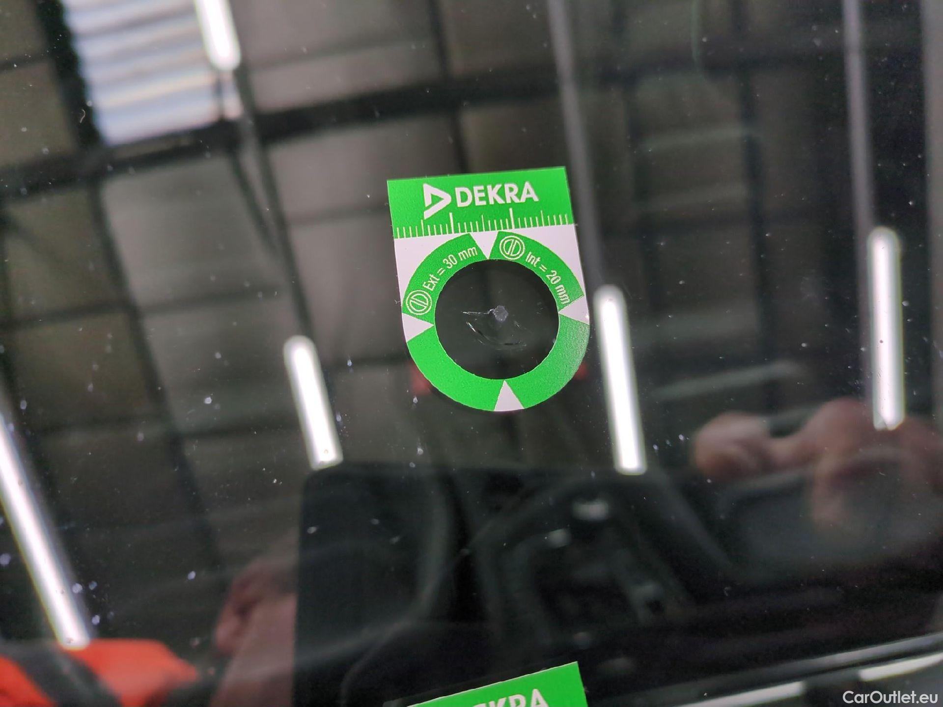  Volkswagen  Tiguan VOLKSWAGEN  Allspace / 2017 / 5P / SUV 2.0 TDI 150 BMV6 Carat #36