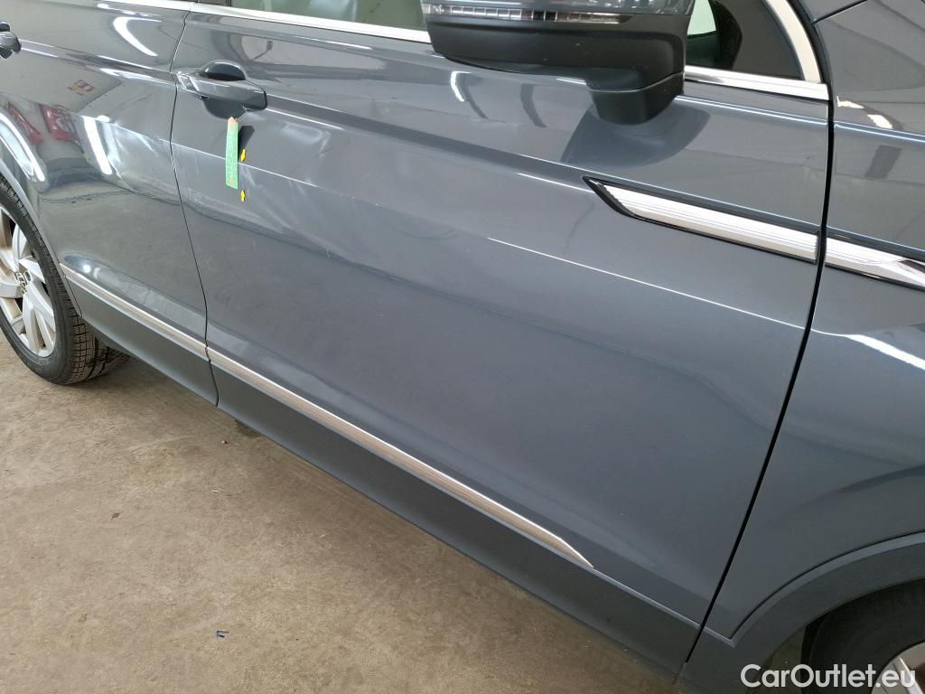  Volkswagen  Tiguan VOLKSWAGEN  / 2020 / 5P / SUV 2.0 TDI 150 DSG7 Elegance #18