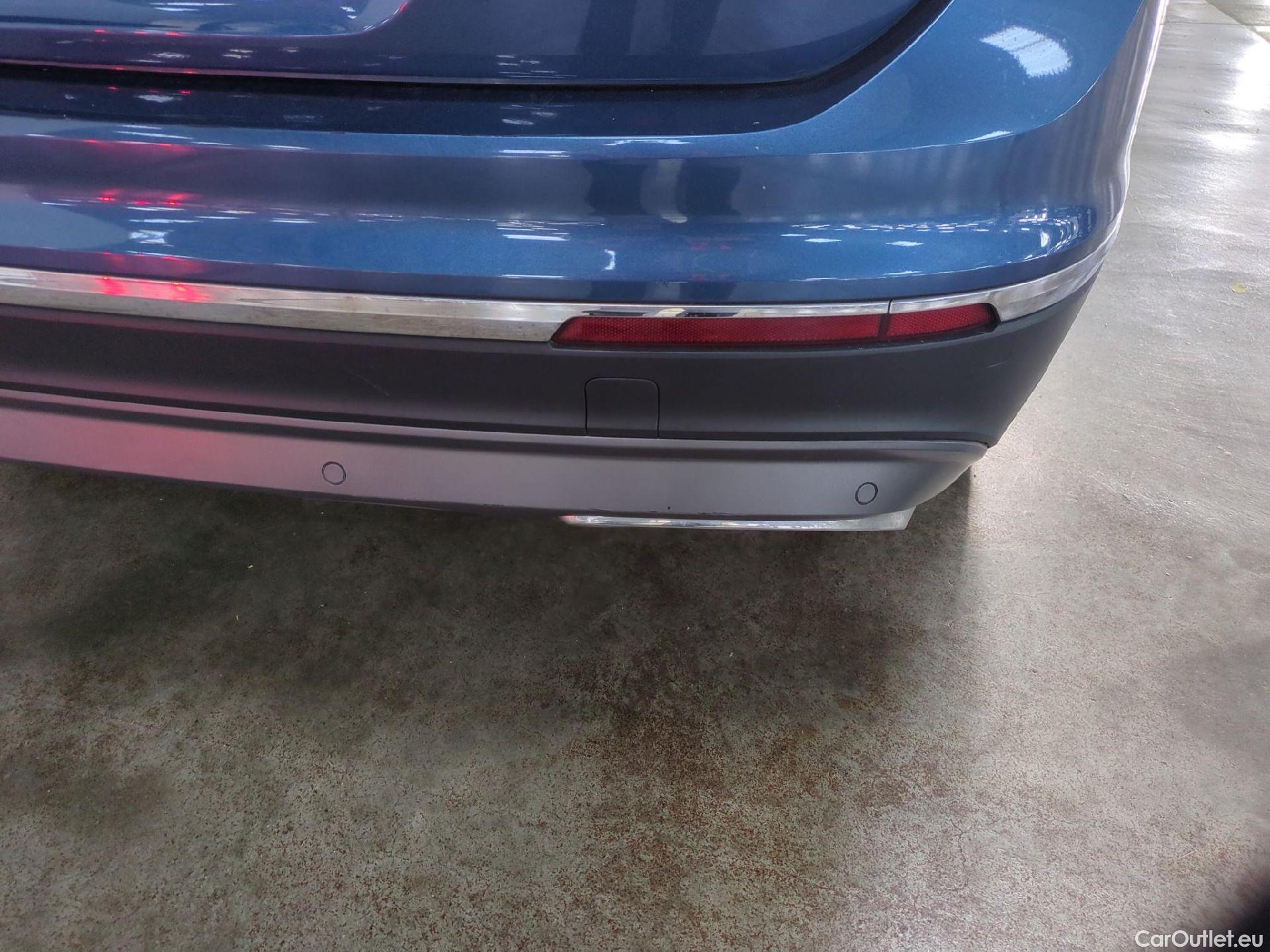  Volkswagen  Tiguan VOLKSWAGEN  Allspace / 2017 / 5P / SUV 2.0 TDI 150 BMV6 Carat #41