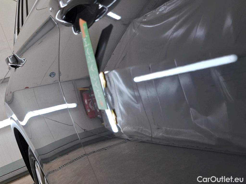  Volkswagen  Tiguan VOLKSWAGEN  / 2020 / 5P / SUV 2.0 TDI 150 DSG7 Elegance #19