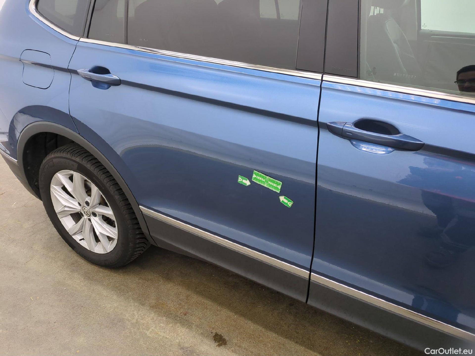  Volkswagen  Tiguan VOLKSWAGEN  Allspace / 2017 / 5P / SUV 2.0 TDI 150 BMV6 Carat #29