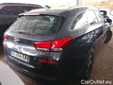  Hyundai  i30 1.6 CRDI 115 BUSINESS SW #3