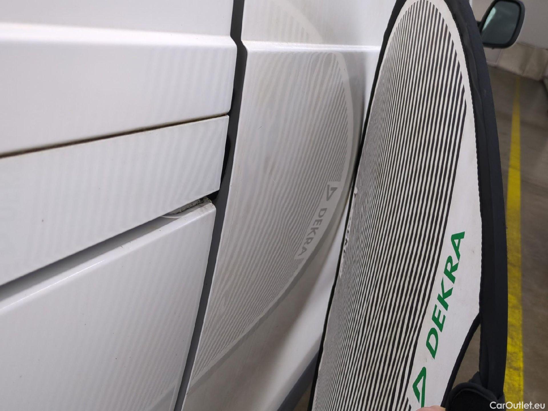  Citroen  Jumpy  Fourgon Business M 1.6 BlueHDi 95CV BVM5 E6 #40