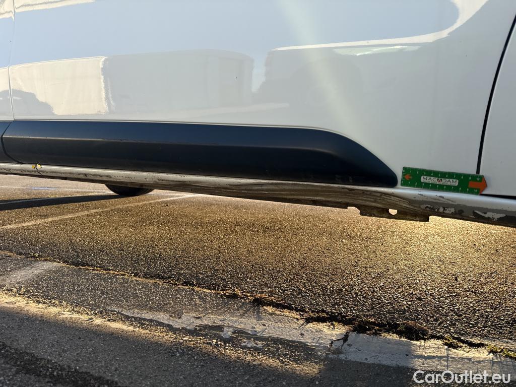  Peugeot  Expert  Fourgon Urban Compact 2.0 HDi 150CV BVM6 E6dT #2