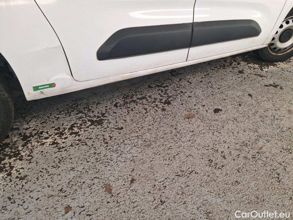  Citroen  Berlingo  Fourgon Club XL 950 1.5 BlueHDi 100CV BVM5 E6dT #8