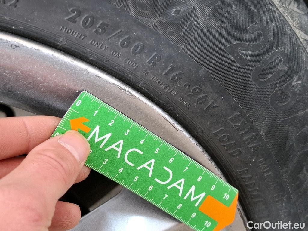  Hyundai  Konna Kona / 2020 / 5P / SUV 1.0 T-GDI 120 MHEV 48V BUSINESS / TRANSFO VP/VF #8