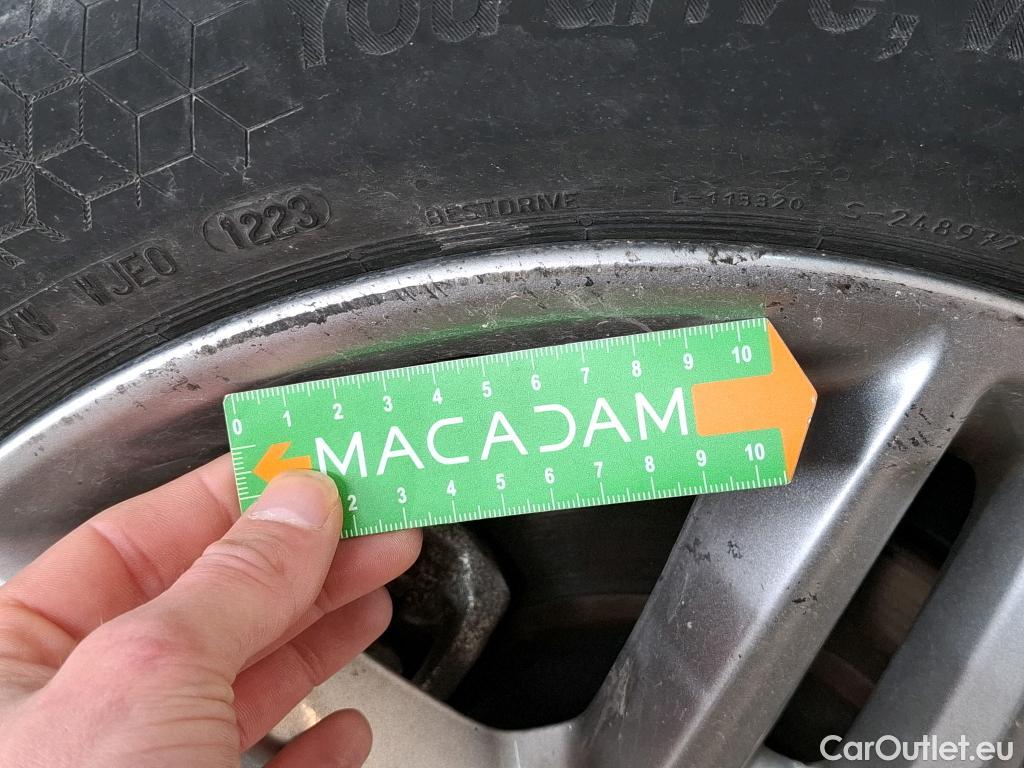  Hyundai  Konna Kona / 2020 / 5P / SUV 1.0 T-GDI 120 MHEV 48V BUSINESS / TRANSFO VP/VF #6