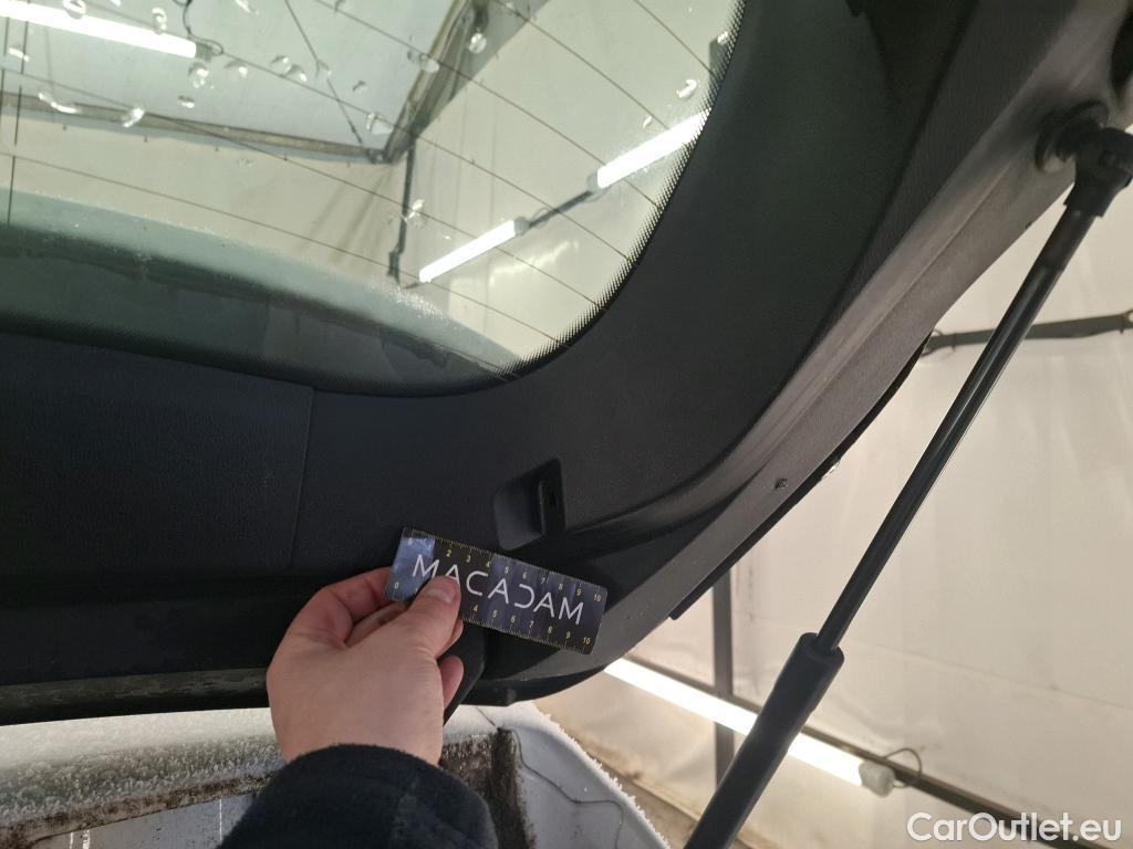  Renault  Megane  IV Berline 5pt. Société Air 1.5 dCi 90CV BVM6 E6 #81