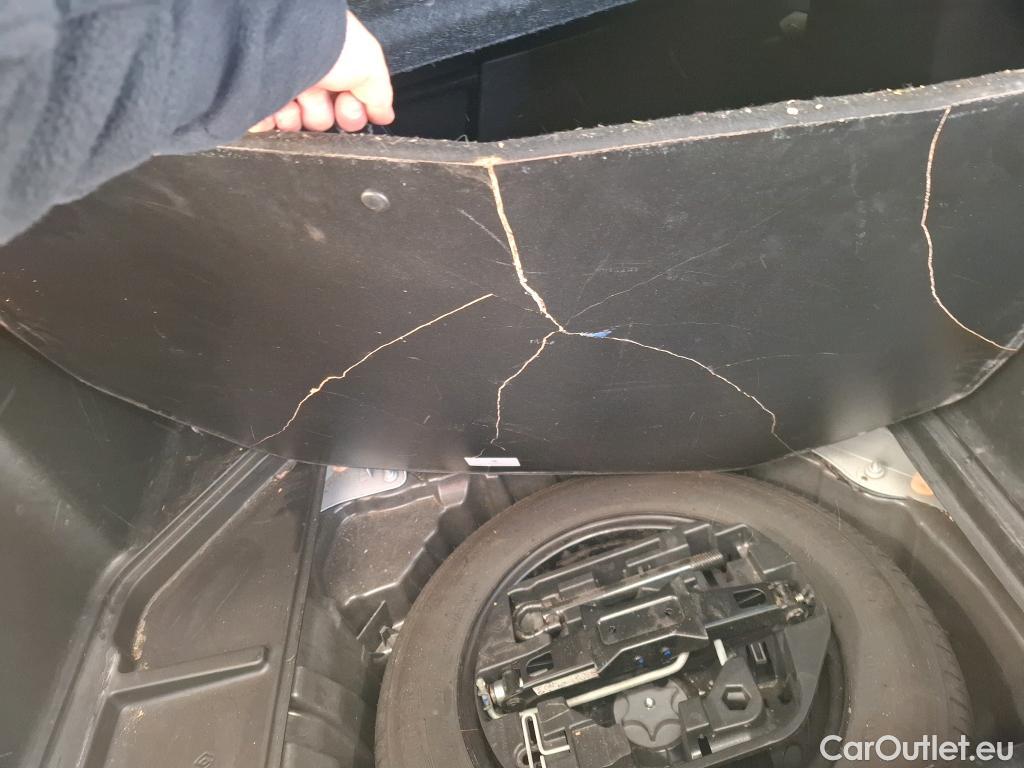  Renault  Megane  IV Berline 5pt. Société Air 1.5 dCi 90CV BVM6 E6 #14