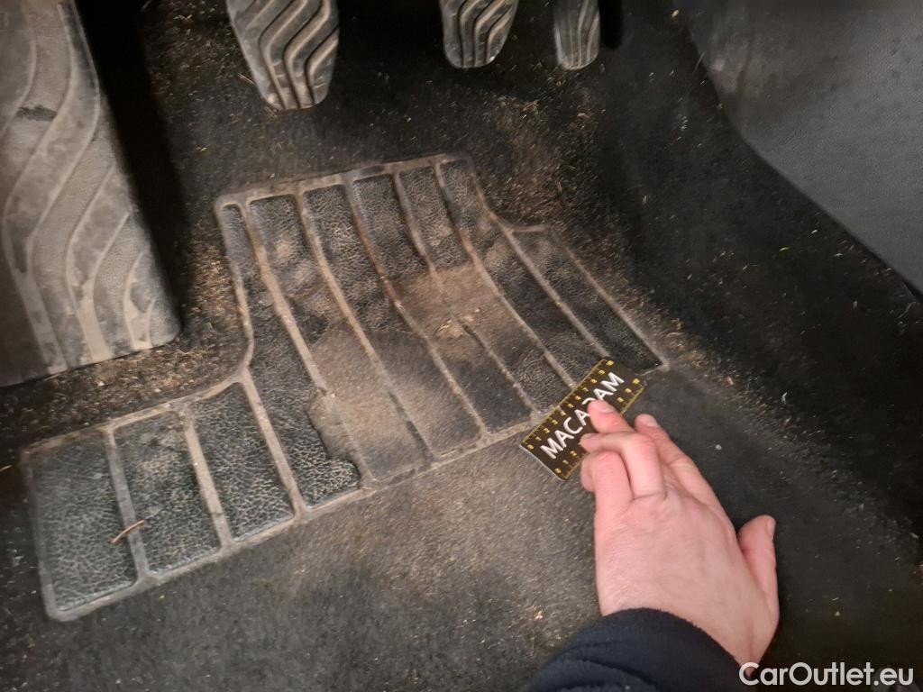  Renault  Megane  IV Berline 5pt. Société Air 1.5 dCi 90CV BVM6 E6 #13