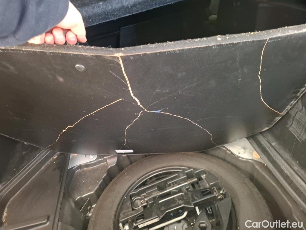  Renault  Megane  IV Berline 5pt. Société Air 1.5 dCi 90CV BVM6 E6 #15