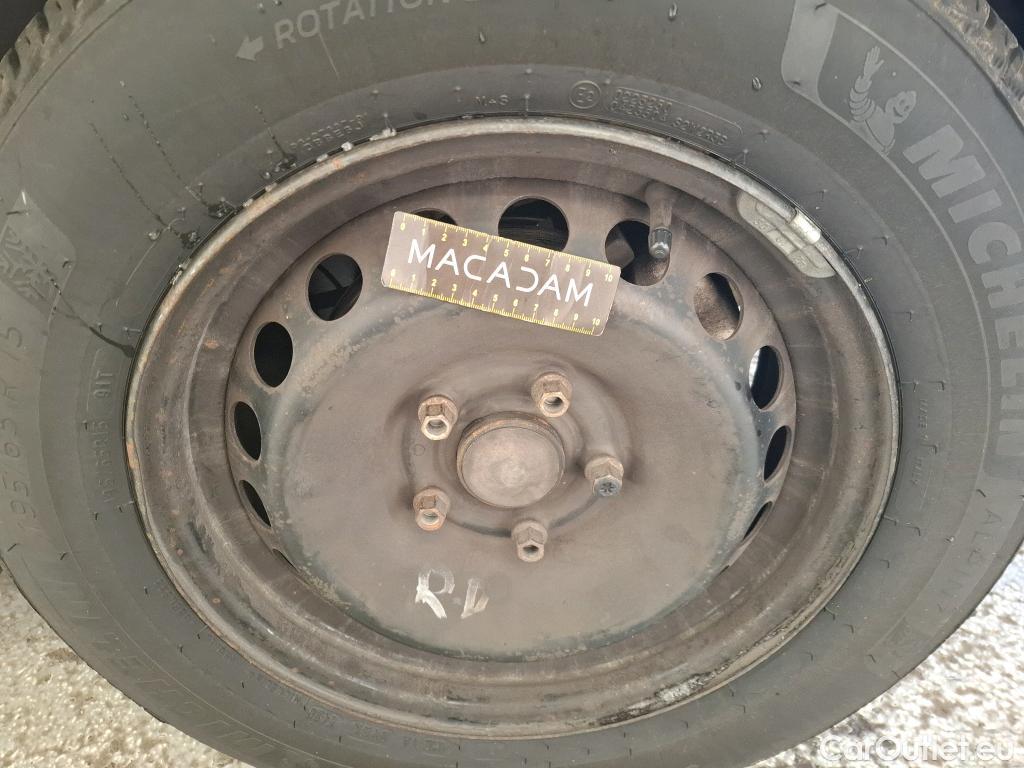  Renault  Megane  IV Berline 5pt. Société Air 1.5 dCi 90CV BVM6 E6 #70