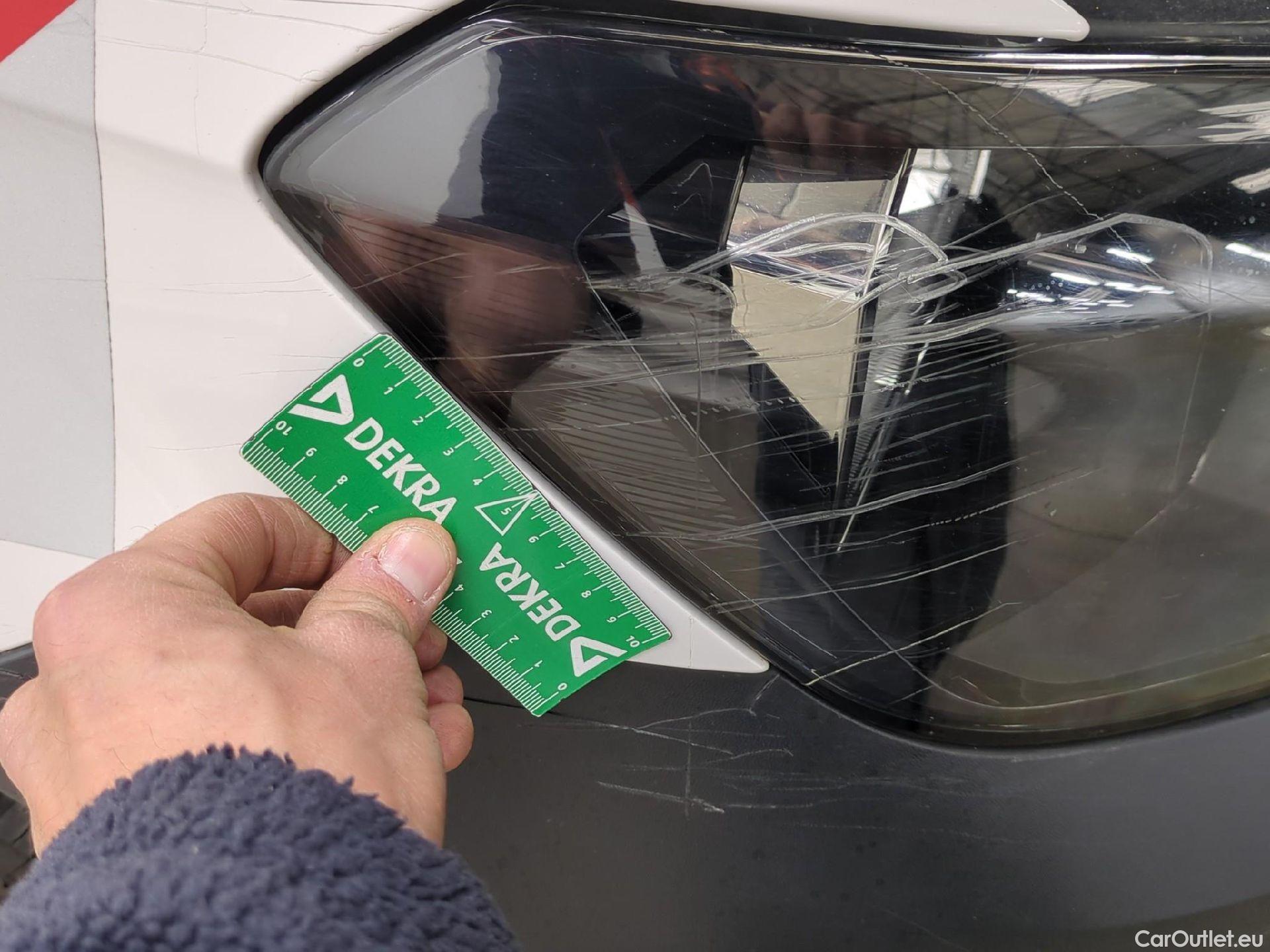  Volkswagen  Caddy VOLKSWAGEN  Van VU 4p Fourgonnette 2.0 TDI 122 4MOTION Business Line #37