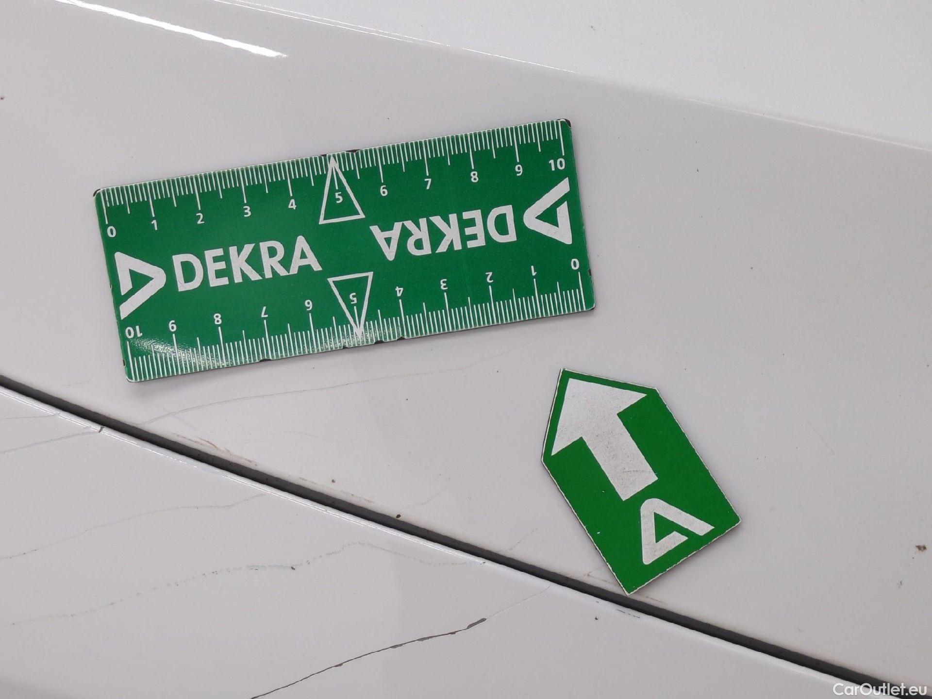  Volkswagen  Caddy VOLKSWAGEN  Van VU 4p Fourgonnette 2.0 TDI 122 4MOTION Business Line #42