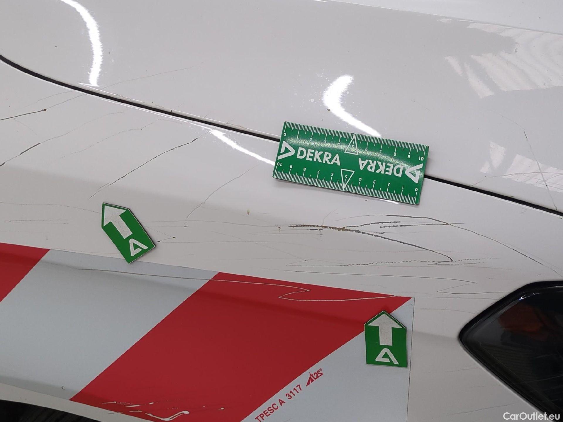  Volkswagen  Caddy VOLKSWAGEN  Van VU 4p Fourgonnette 2.0 TDI 122 4MOTION Business Line #71