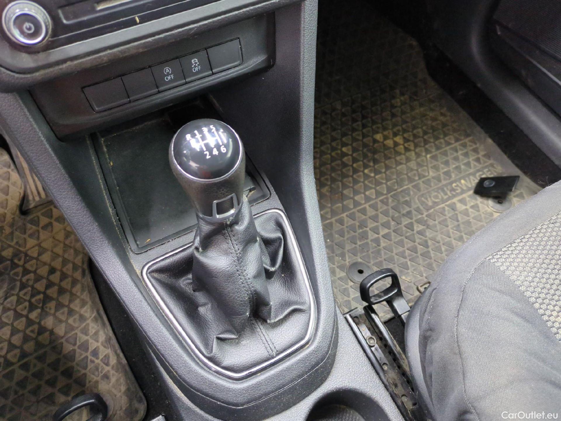  Volkswagen  Caddy VOLKSWAGEN  Van VU 4p Fourgonnette 2.0 TDI 122 4MOTION Business Line #21