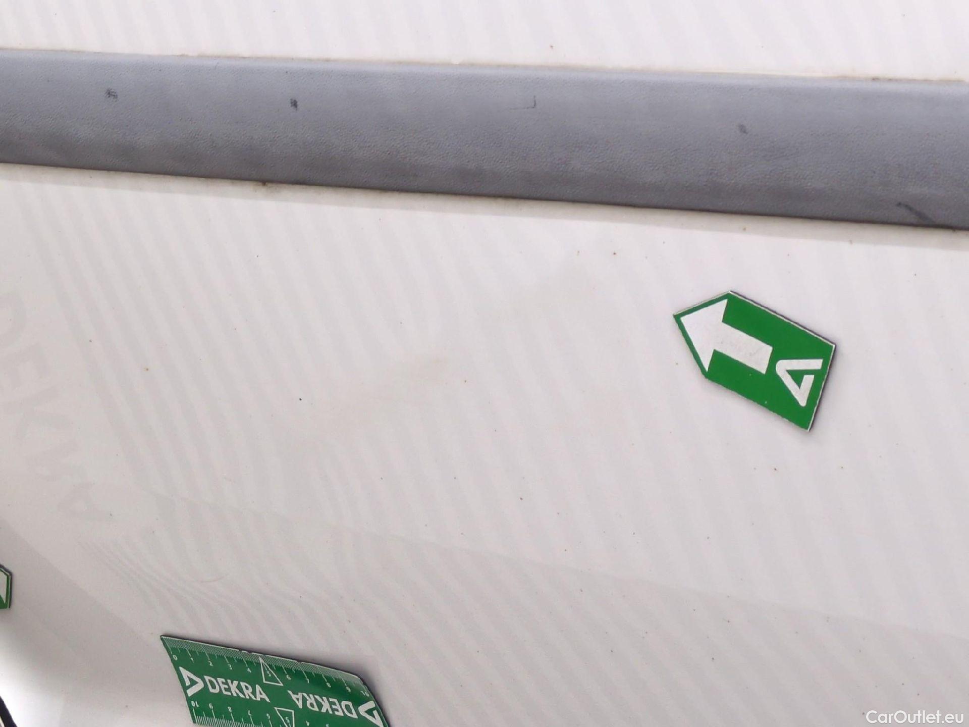  Volkswagen  Caddy VOLKSWAGEN  Van VU 4p Fourgonnette 2.0 TDI 122 4MOTION Business Line #69