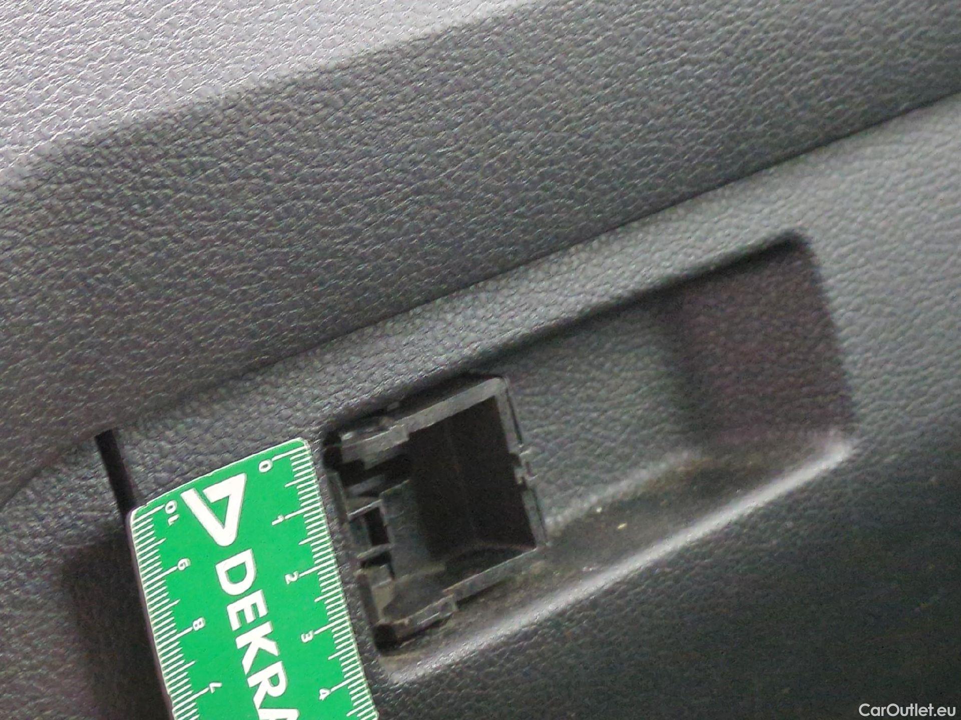  Volkswagen  Caddy VOLKSWAGEN  Van VU 4p Fourgonnette 2.0 TDI 122 4MOTION Business Line #15