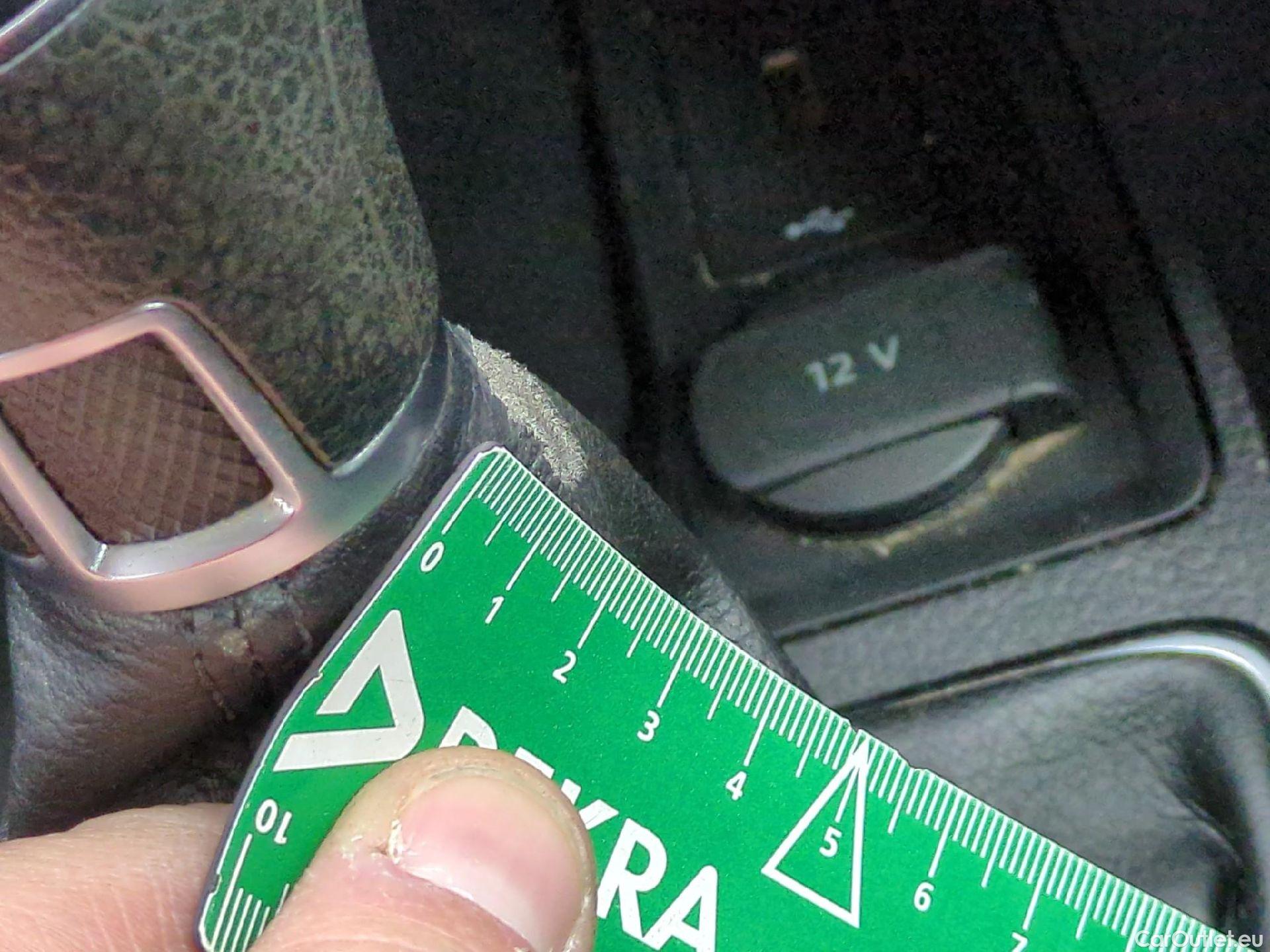  Volkswagen  Caddy VOLKSWAGEN  Van VU 4p Fourgonnette 2.0 TDI 122 4MOTION Business Line #18