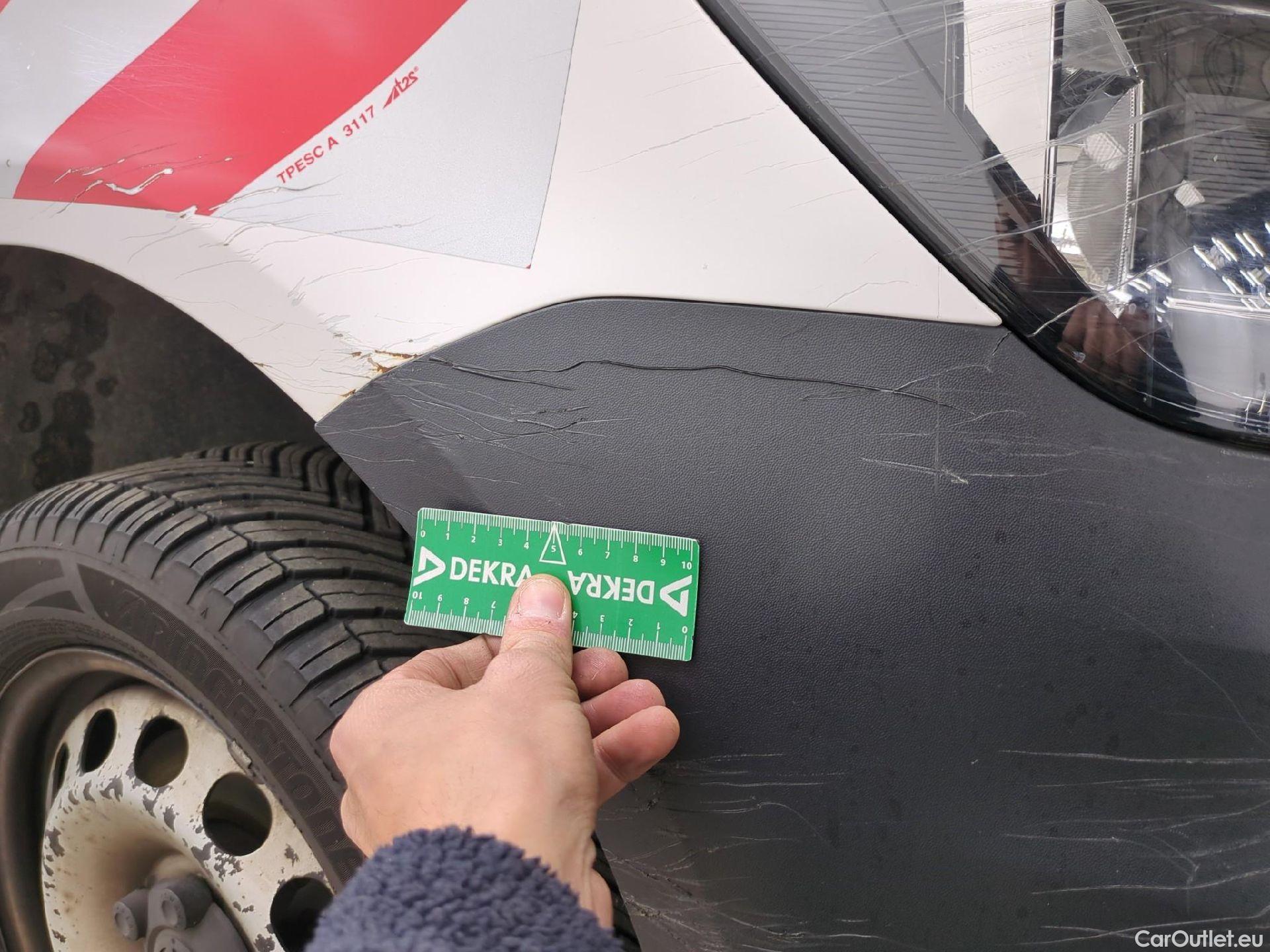  Volkswagen  Caddy VOLKSWAGEN  Van VU 4p Fourgonnette 2.0 TDI 122 4MOTION Business Line #27