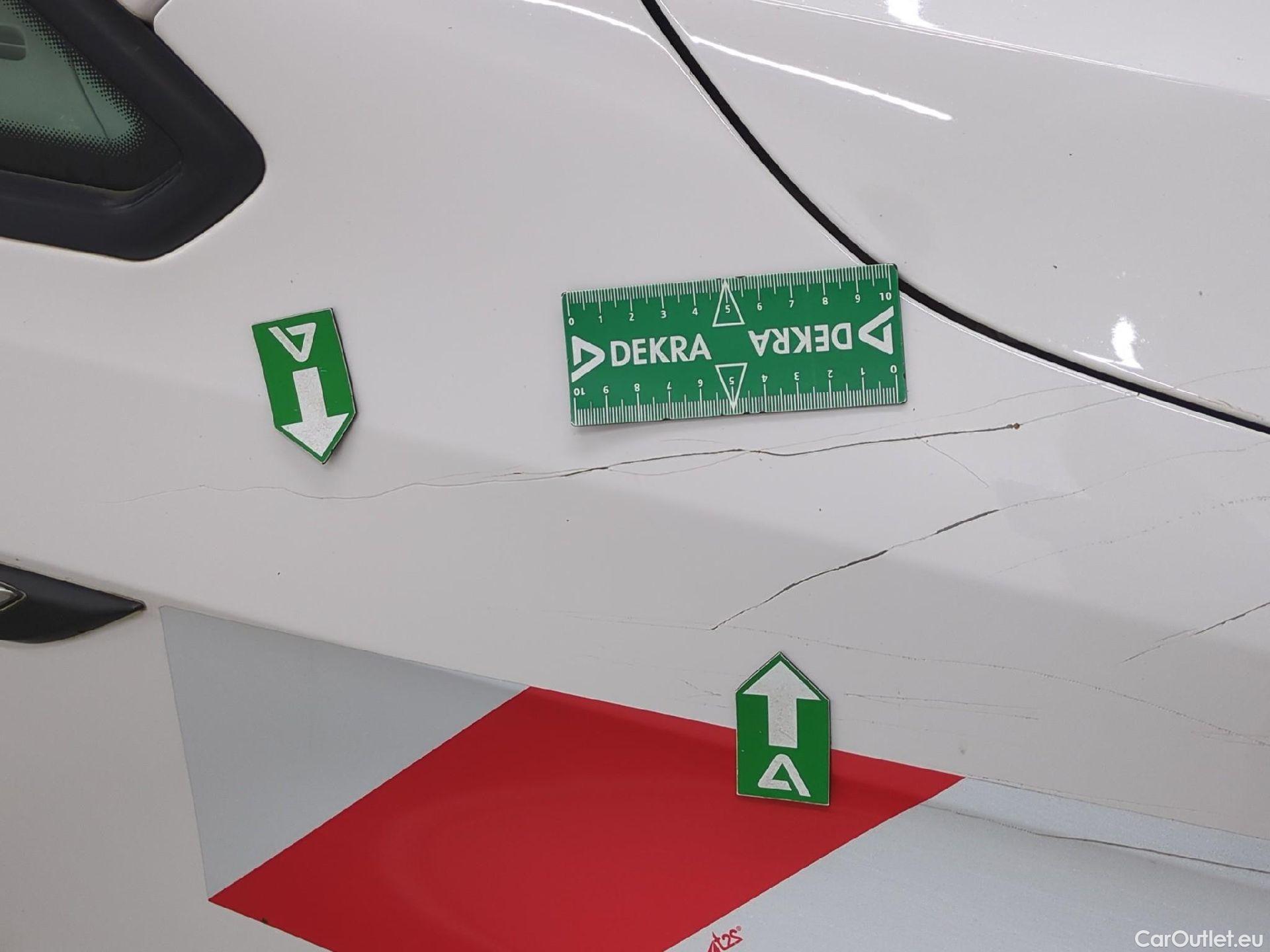  Volkswagen  Caddy VOLKSWAGEN  Van VU 4p Fourgonnette 2.0 TDI 122 4MOTION Business Line #73