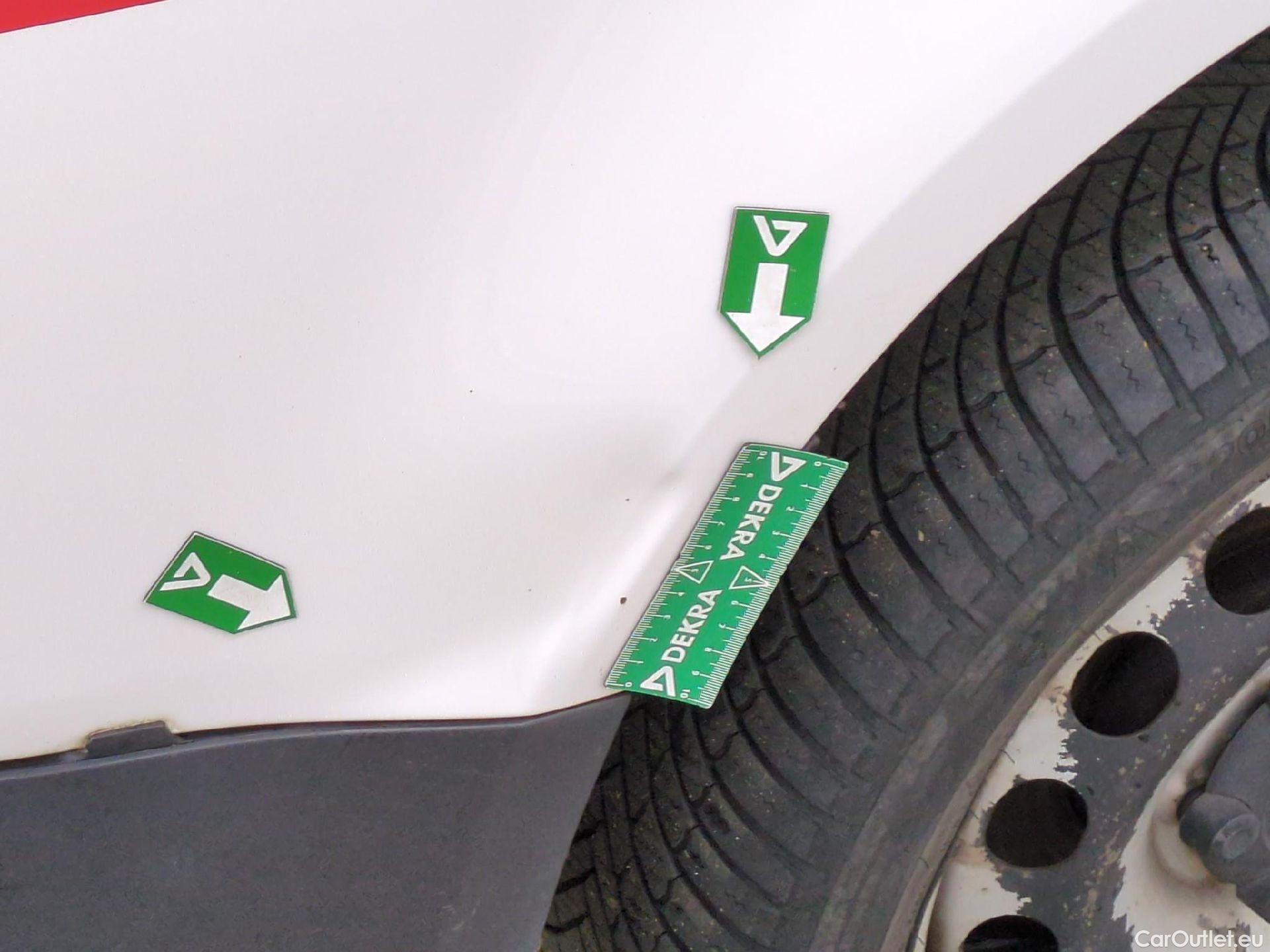  Volkswagen  Caddy VOLKSWAGEN  Van VU 4p Fourgonnette 2.0 TDI 122 4MOTION Business Line #62