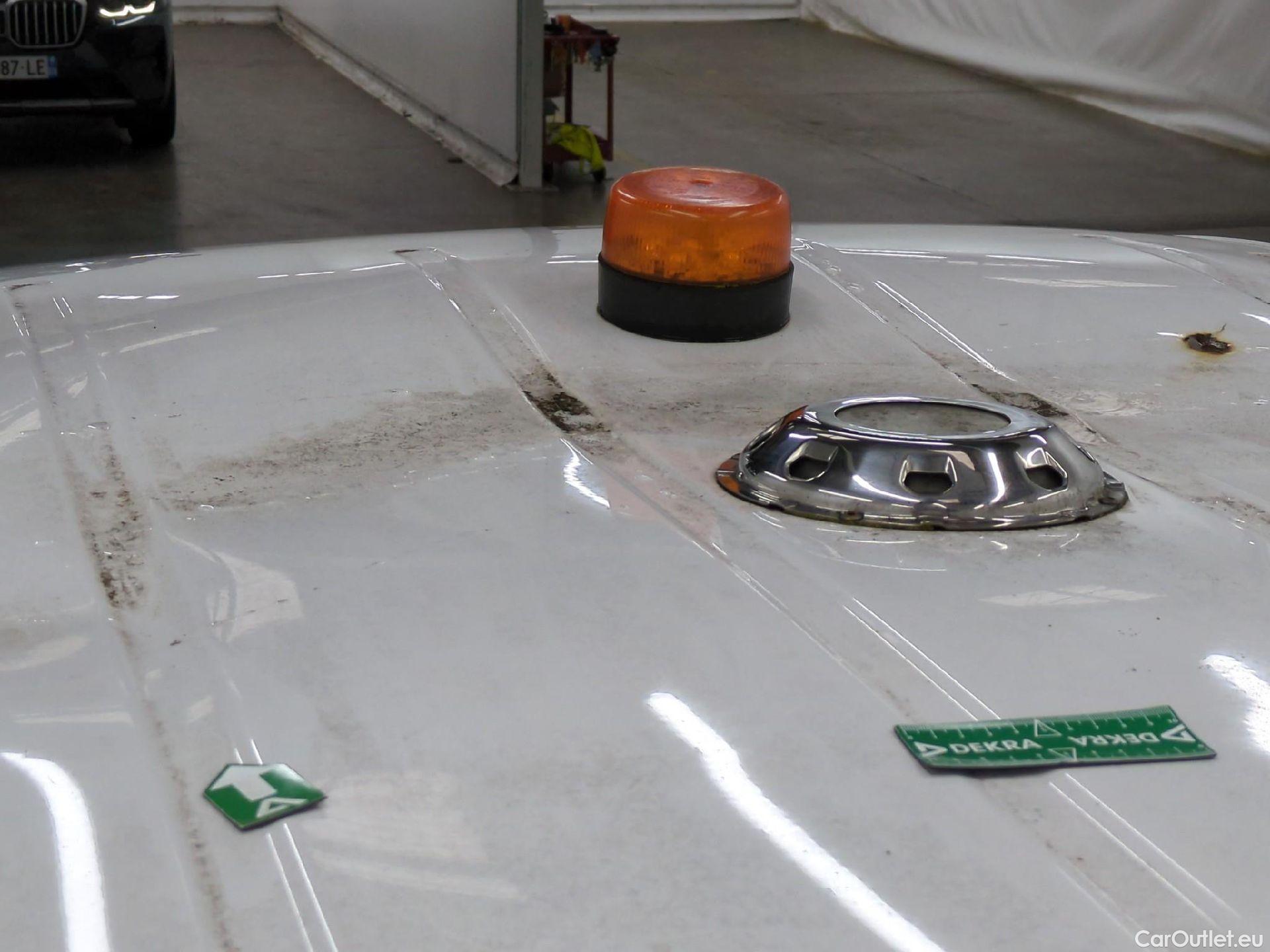  Volkswagen  Caddy VOLKSWAGEN  Van VU 4p Fourgonnette 2.0 TDI 122 4MOTION Business Line #51