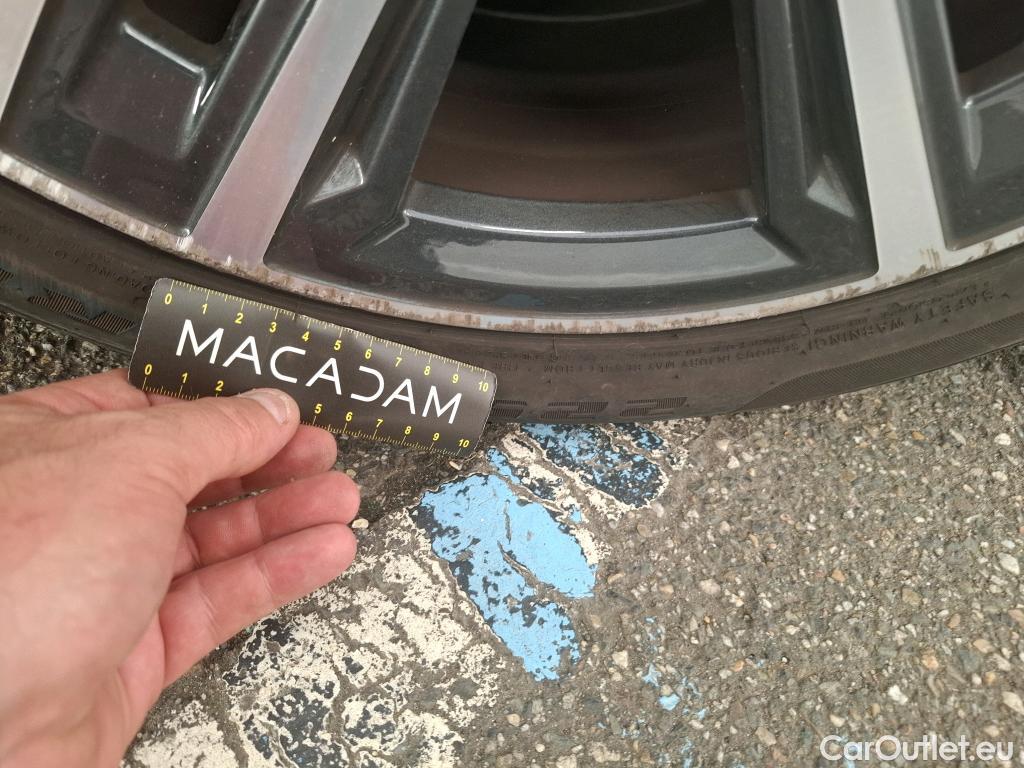  Bmw  Serie 1 BMW Série 1 / 2019 / 5P / Berline 116i Business Design / VO RECONDITIONNE - PHOTOS AVANT RECONDITIONNEMENT #6