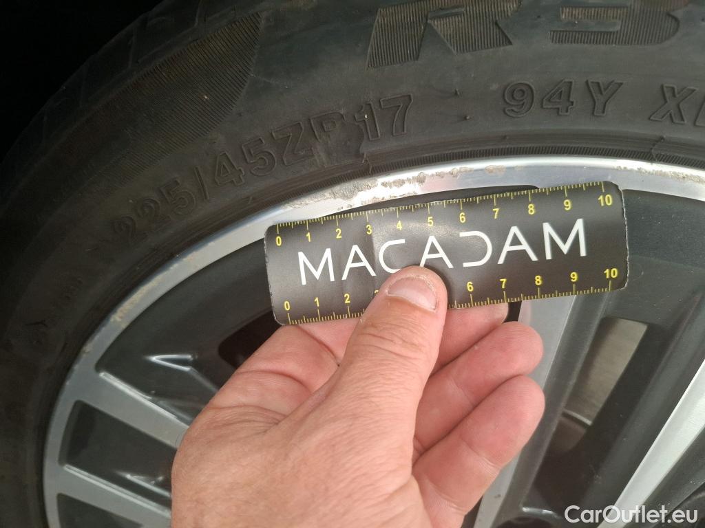  Bmw  Serie 1 BMW Série 1 / 2019 / 5P / Berline 116i Business Design / VO RECONDITIONNE - PHOTOS AVANT RECONDITIONNEMENT #16