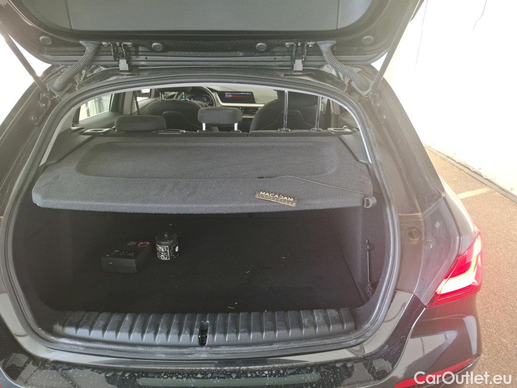  Bmw  Serie 1 BMW Série 1 / 2019 / 5P / Berline 116i Business Design / VO RECONDITIONNE - PHOTOS AVANT RECONDITIONNEMENT #19