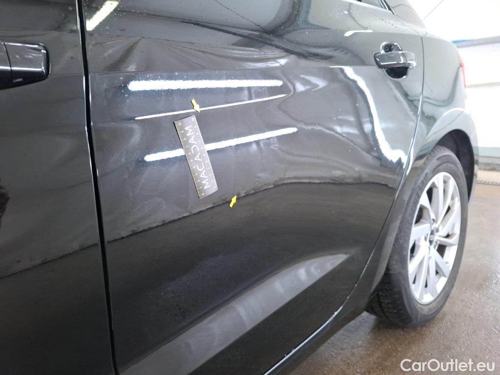  Audi  A1 Sportback  30 TFSI Business line 1.0 TFSI 110CV BVA7 E6d #1